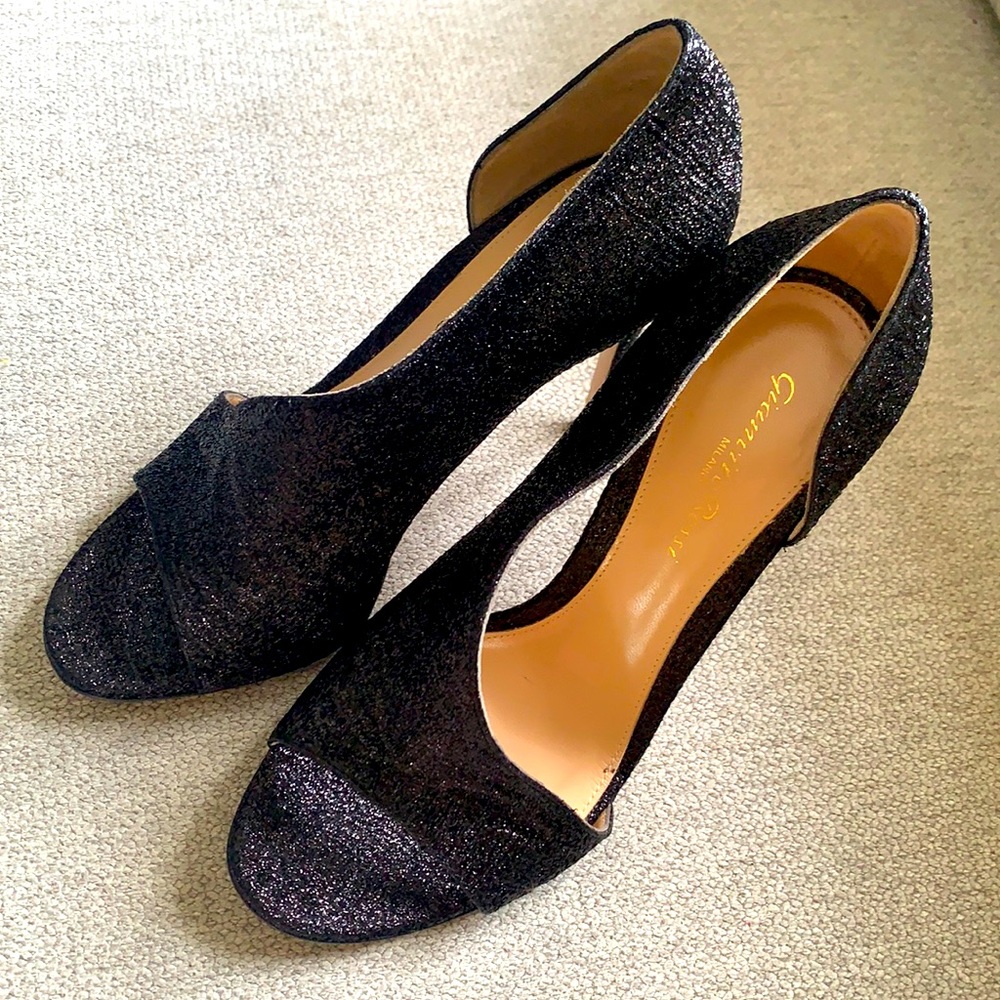 Gianvito Rossi black 4 1/2 And heels